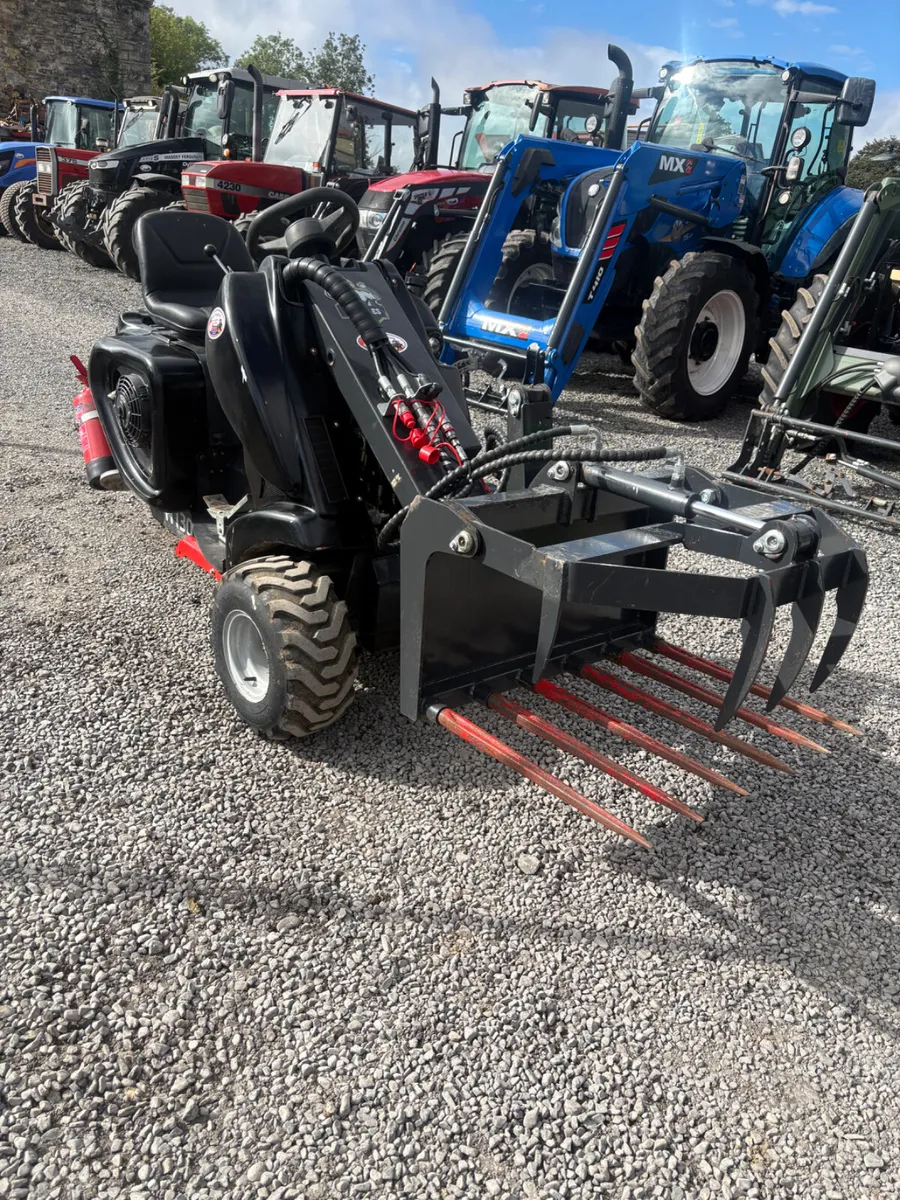 Heracles hydrostatic loader - Image 2