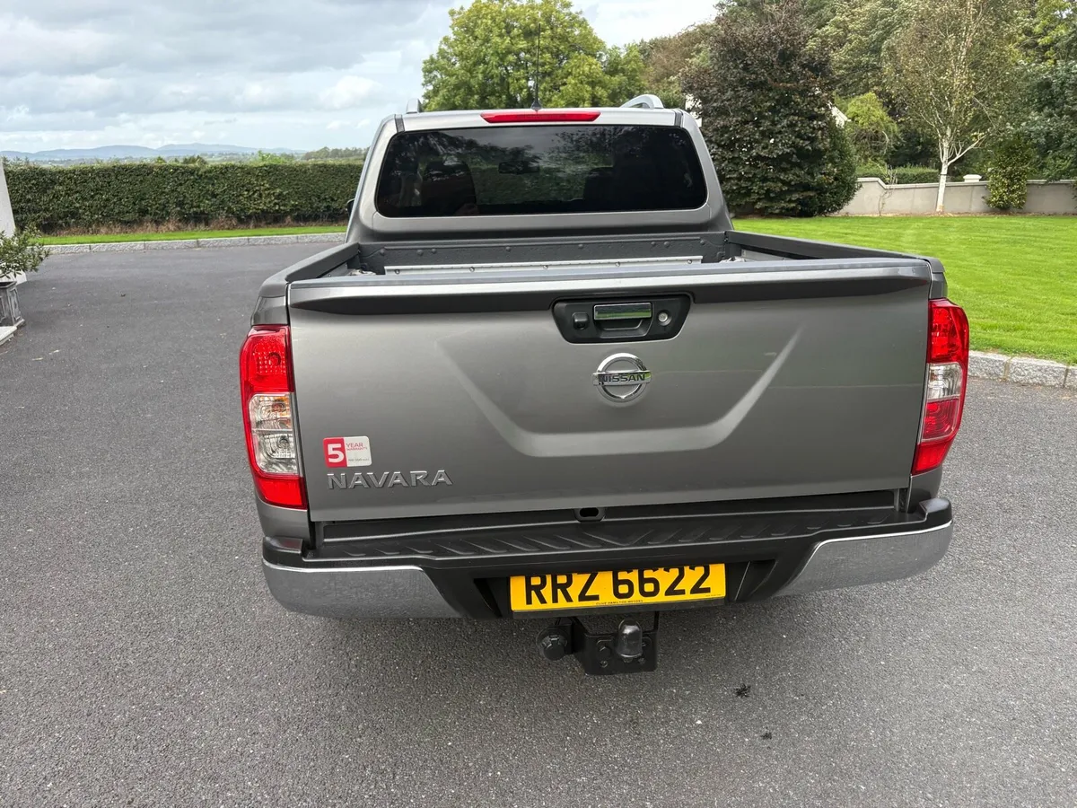 Nissan Navara Tekna Only ***23k miles*** - Image 4
