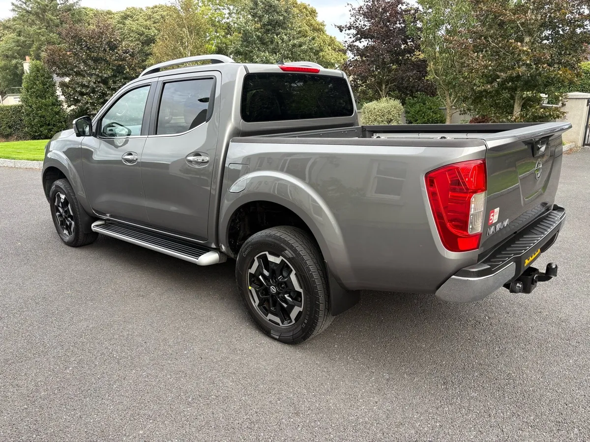 Nissan Navara Tekna Only ***23k miles*** - Image 3