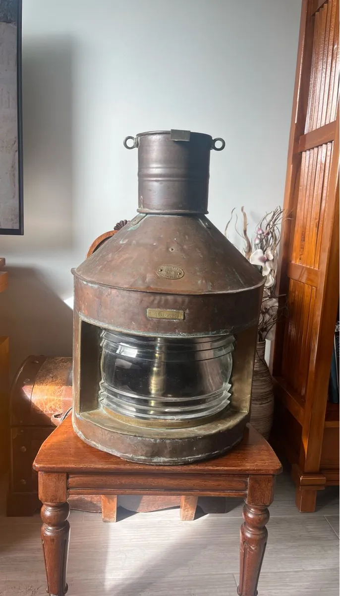 Antique Eli Griffith & Son Ships Large Ships Lamp - Image 1