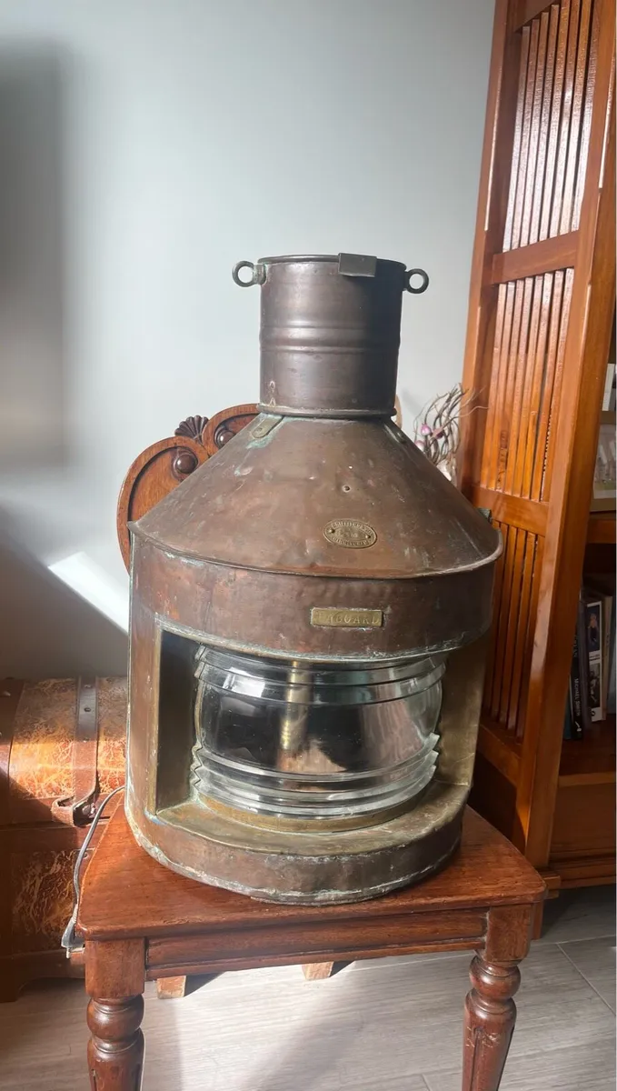 Antique Eli Griffith & Son Ships Large Ships Lamp - Image 2