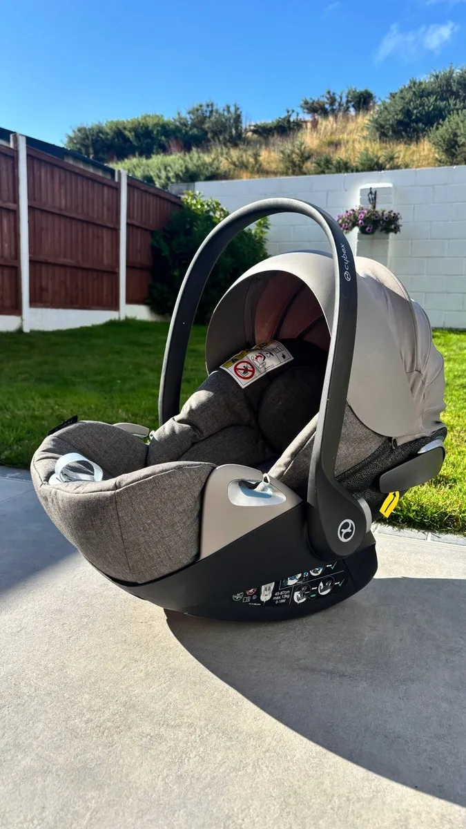 Car seat Cybex Cloud Z i-Size Very Good condition - Image 3
