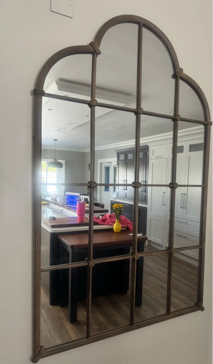 Large mirror statement piece - Image 3