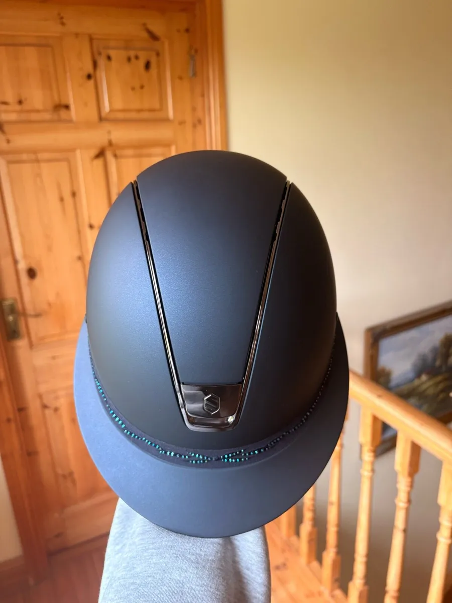 Miss Shield Helmet - Image 4