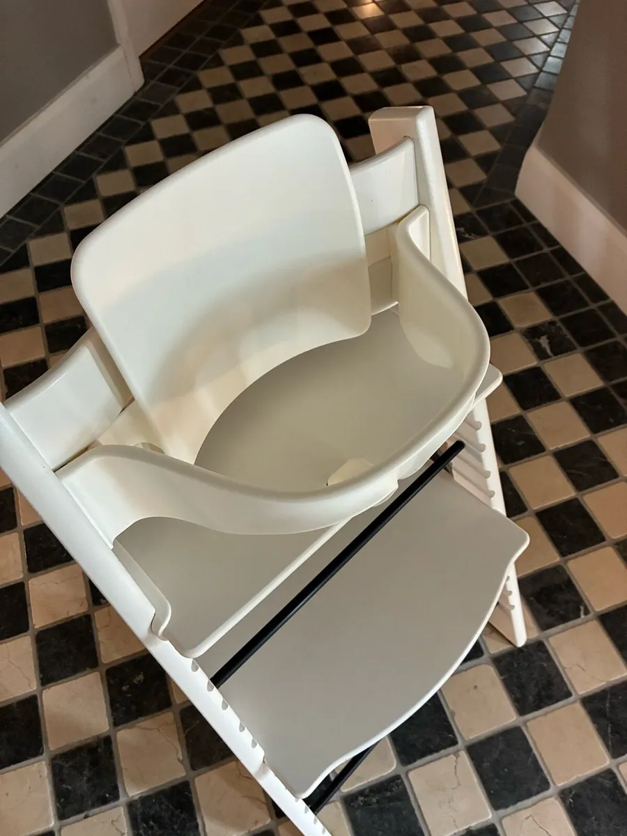 Tripp trapp high chair - Image 3