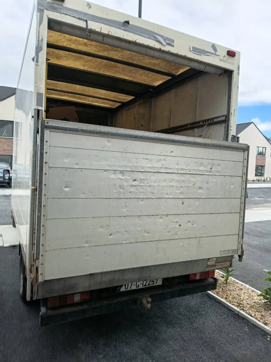 Ford transit box van with tail lift - Image 3