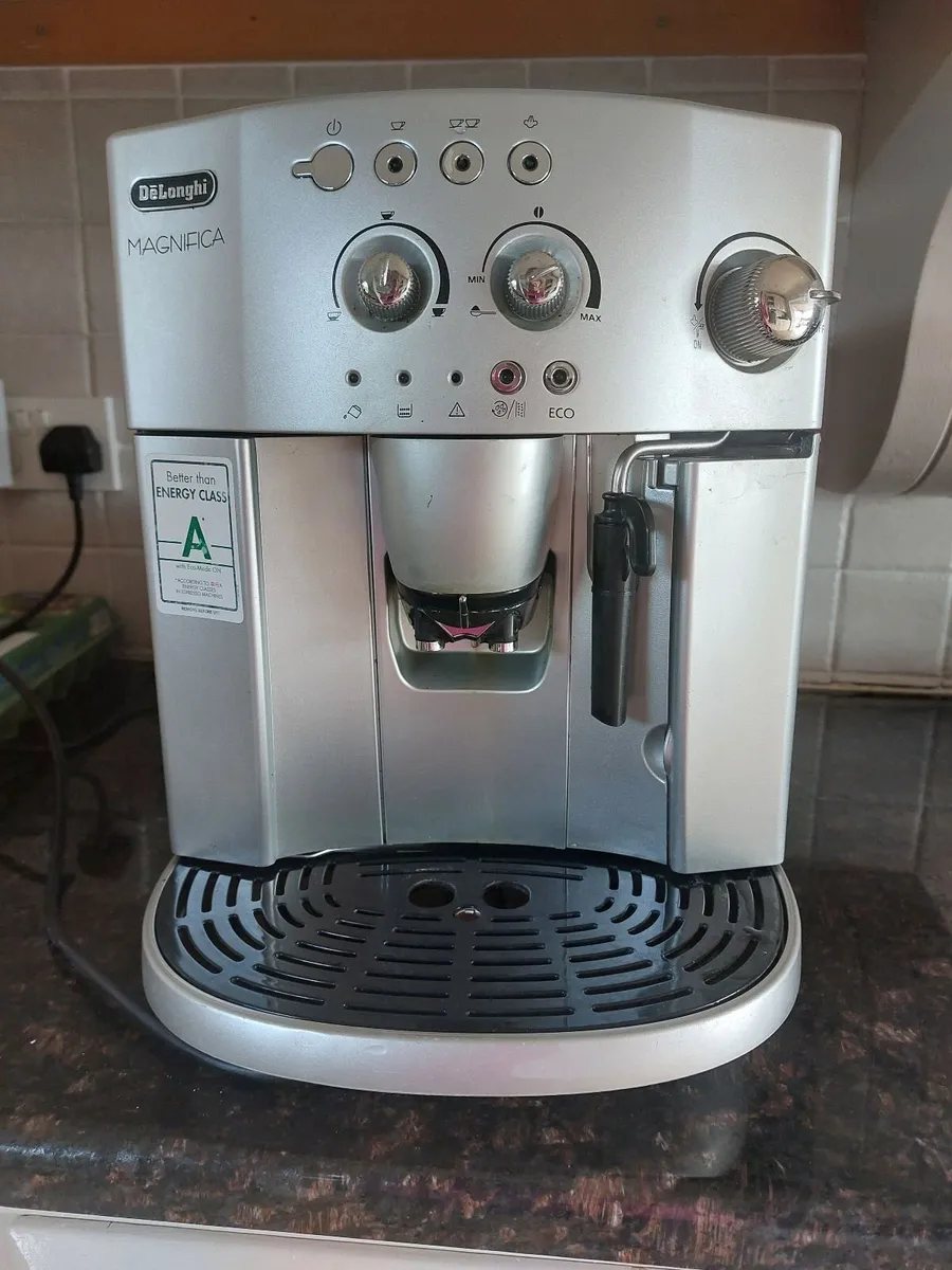 Bean to Cup Coffee Machine - Image 1