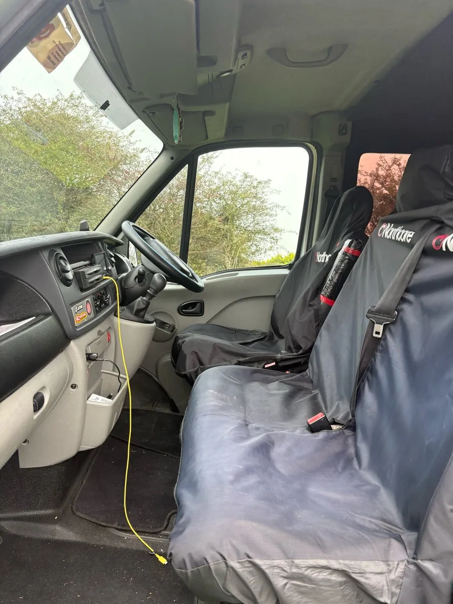 Renault Master - Image 3