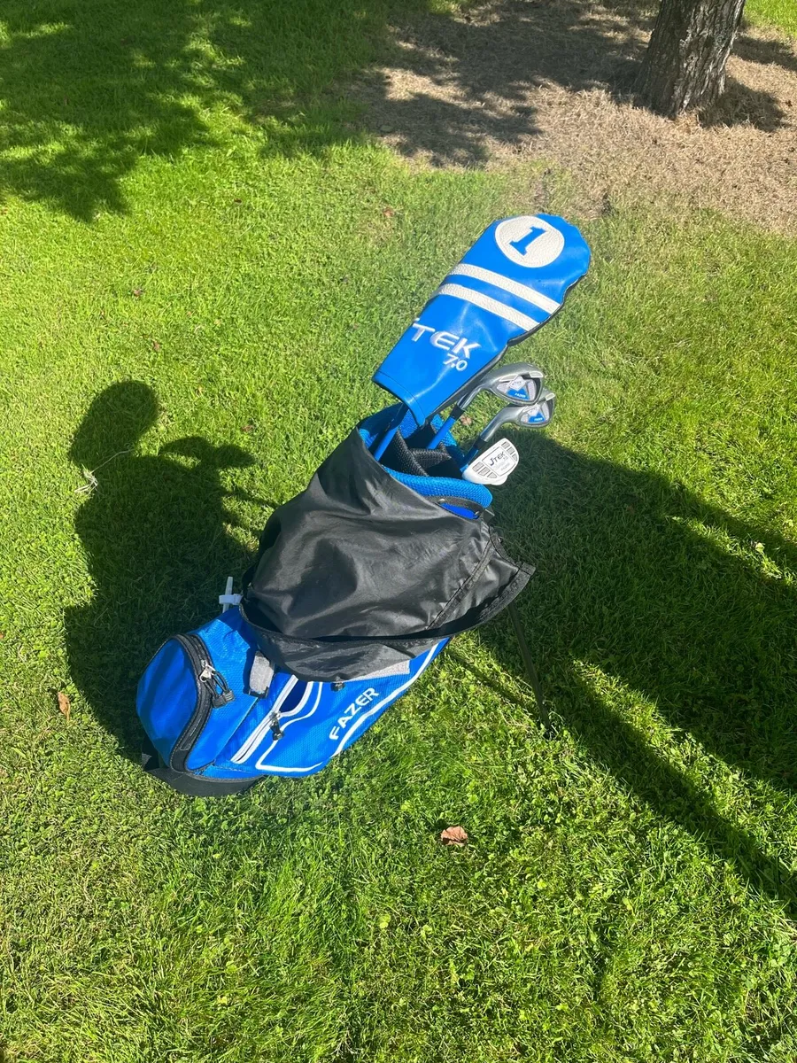 Junior 4 piece golf set (LH) - Image 1