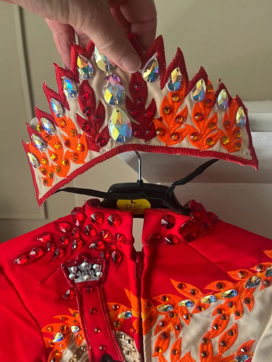 EIRE DESIGN DRESS BY GAVIN - Image 3