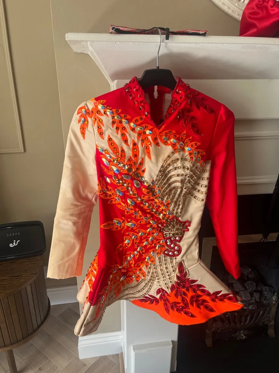 EIRE DESIGN DRESS BY GAVIN - Image 1