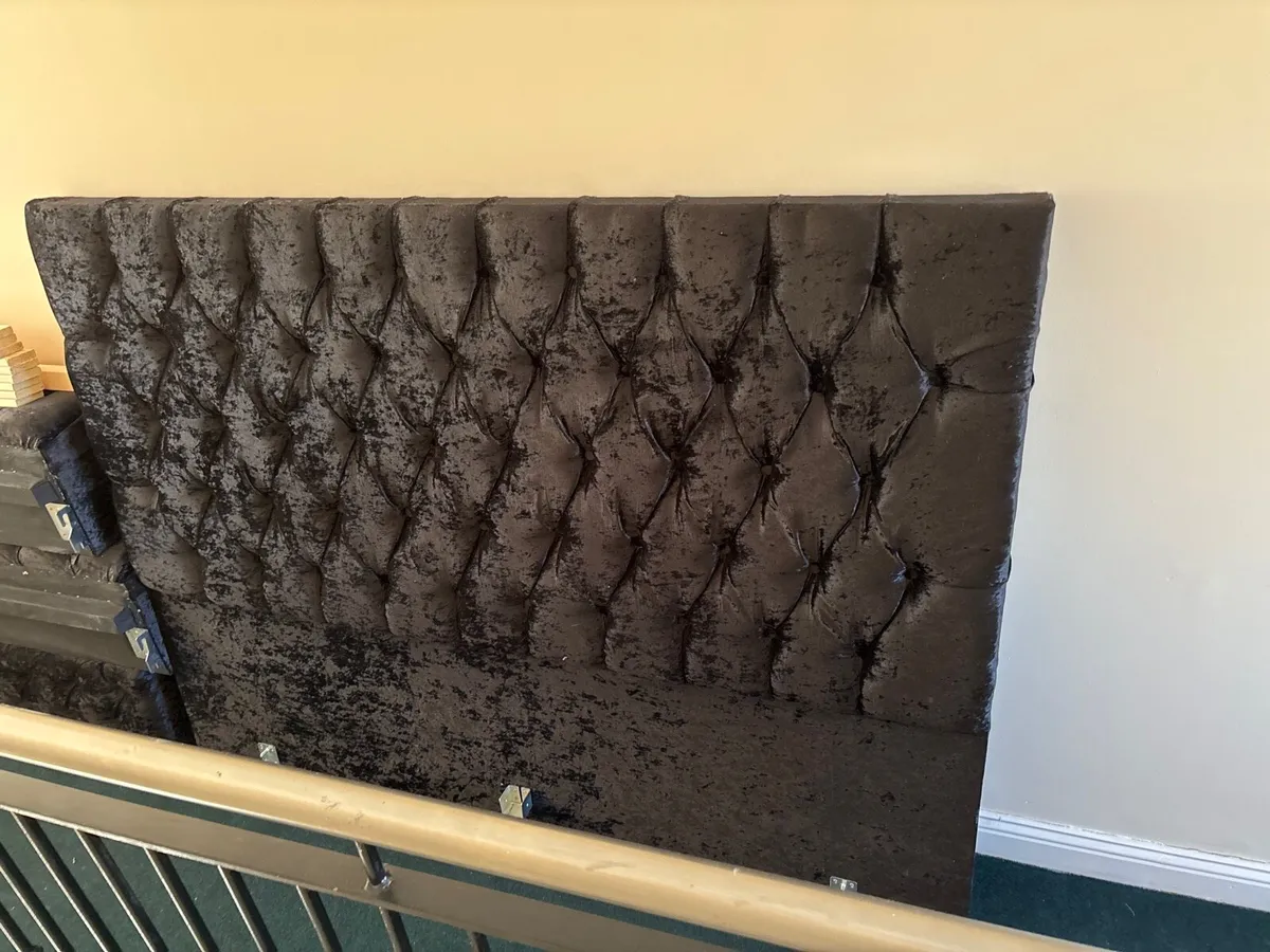 Bed - Image 1
