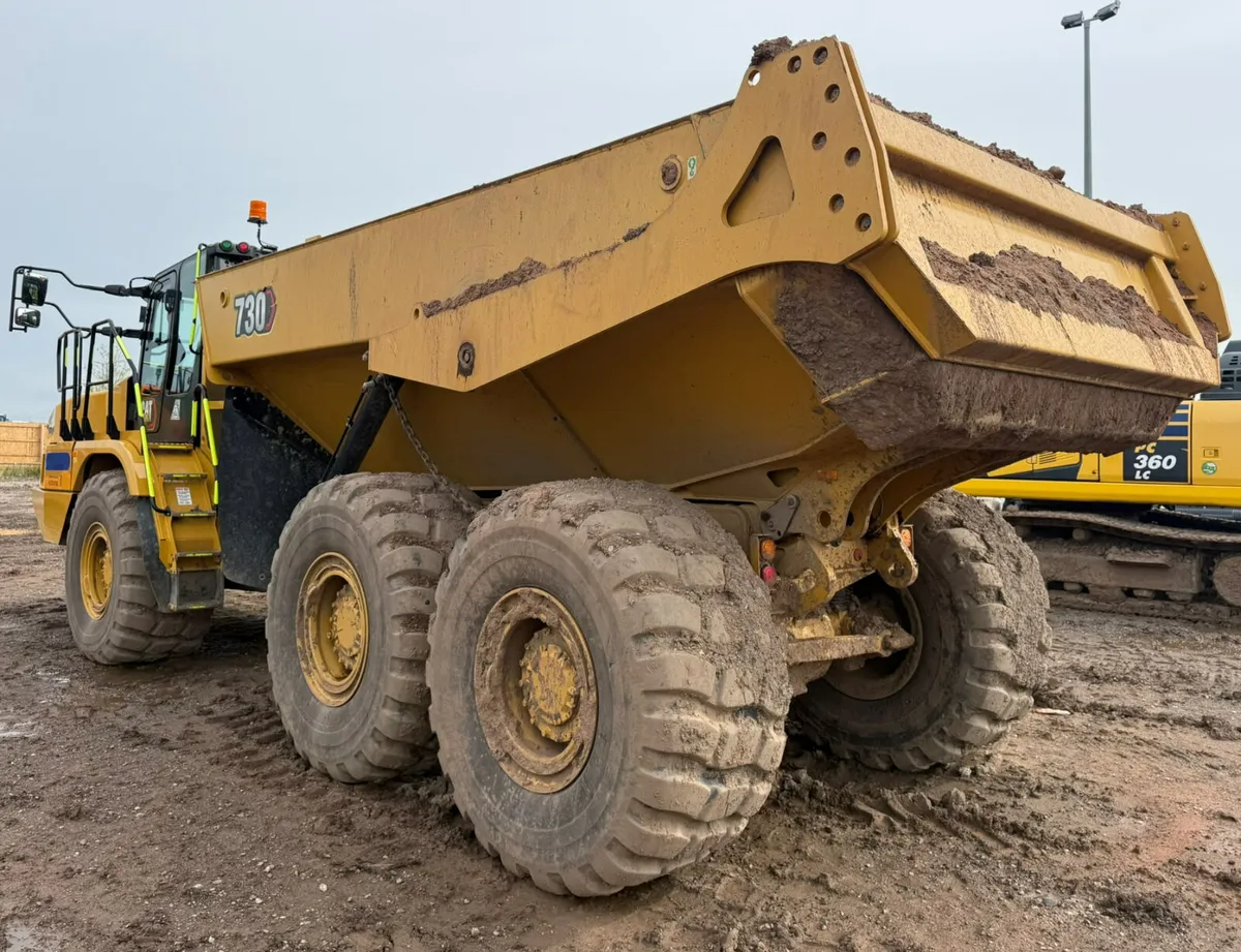 Caterpillar 730  2026 (500hrs) - Image 4