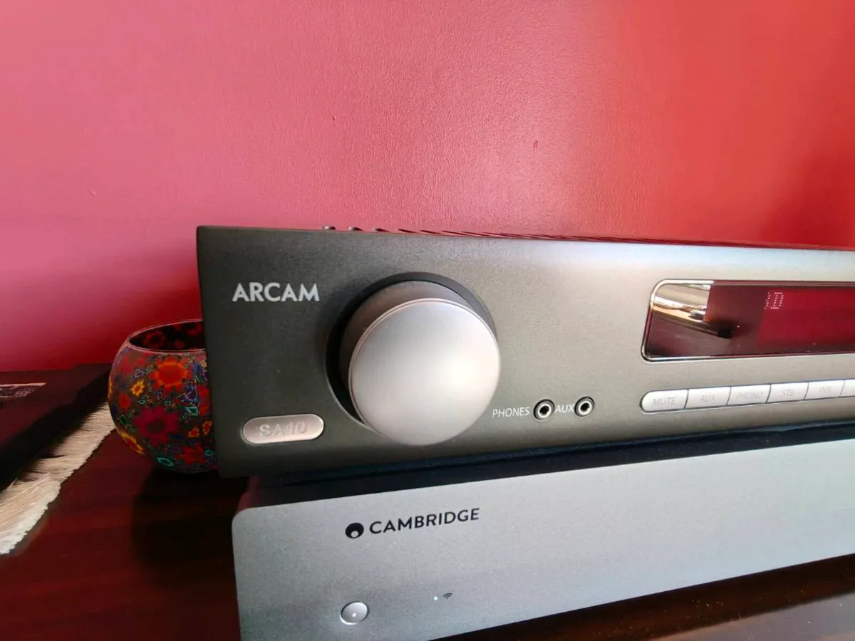 Stereo amplifier and  streamer - Image 2