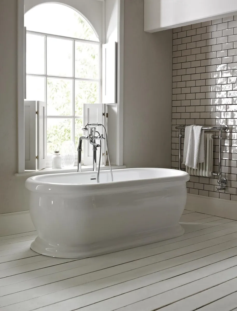 Heritage Bathtub & Bath Mixer - Image 1