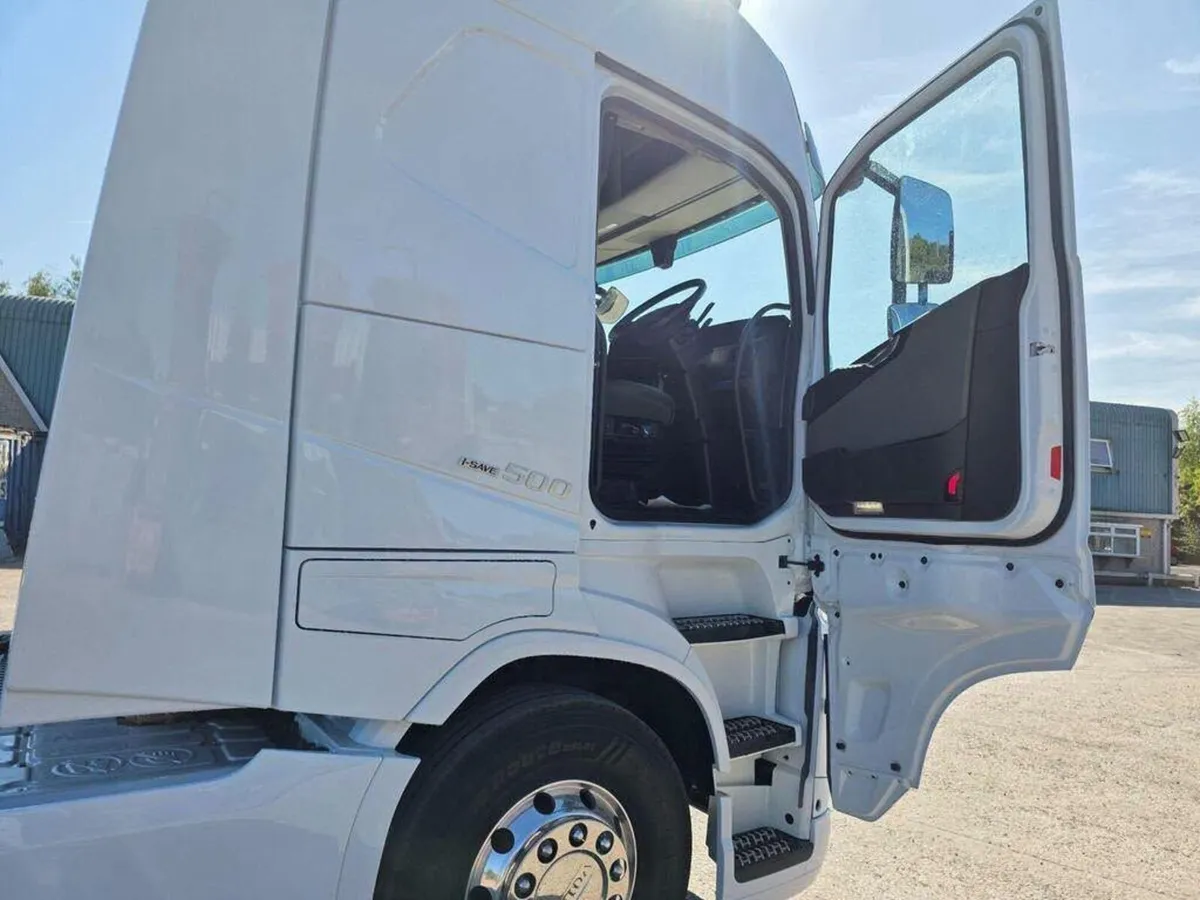 2023 VOLVO FH500 – 6X2 LIGHTWEIGHT MIDLIFT - Image 2