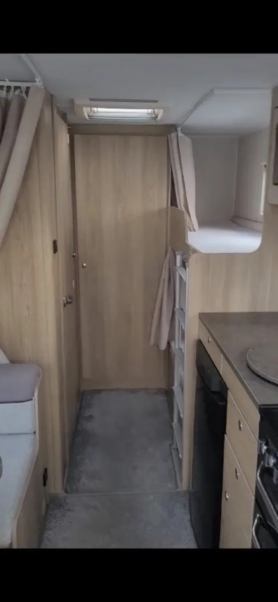 Caravan - Image 3