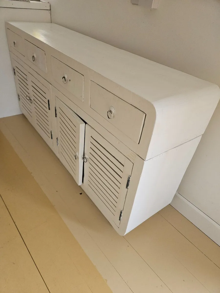 Pair of sideboards - Image 1