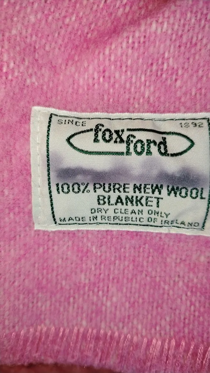 4 Pure Wool Blankets - Image 3