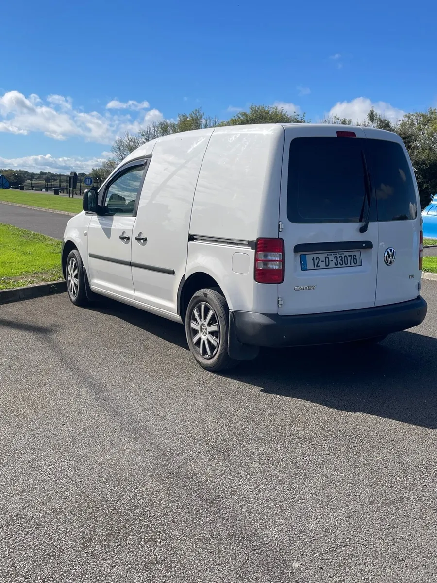 Volkswagen Caddy 2012 - Image 4