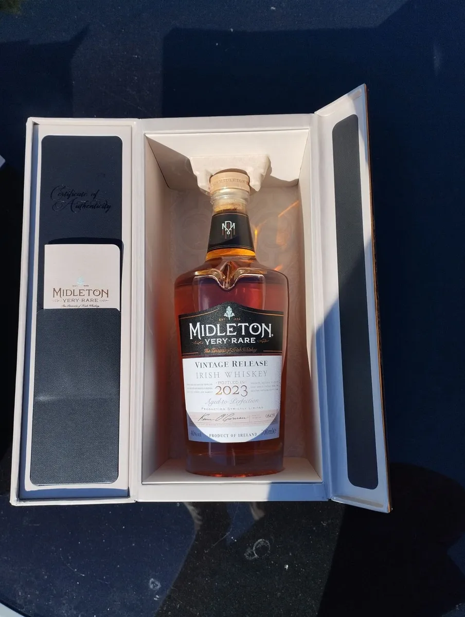 Midleton Very Rare 2023 - Image 3