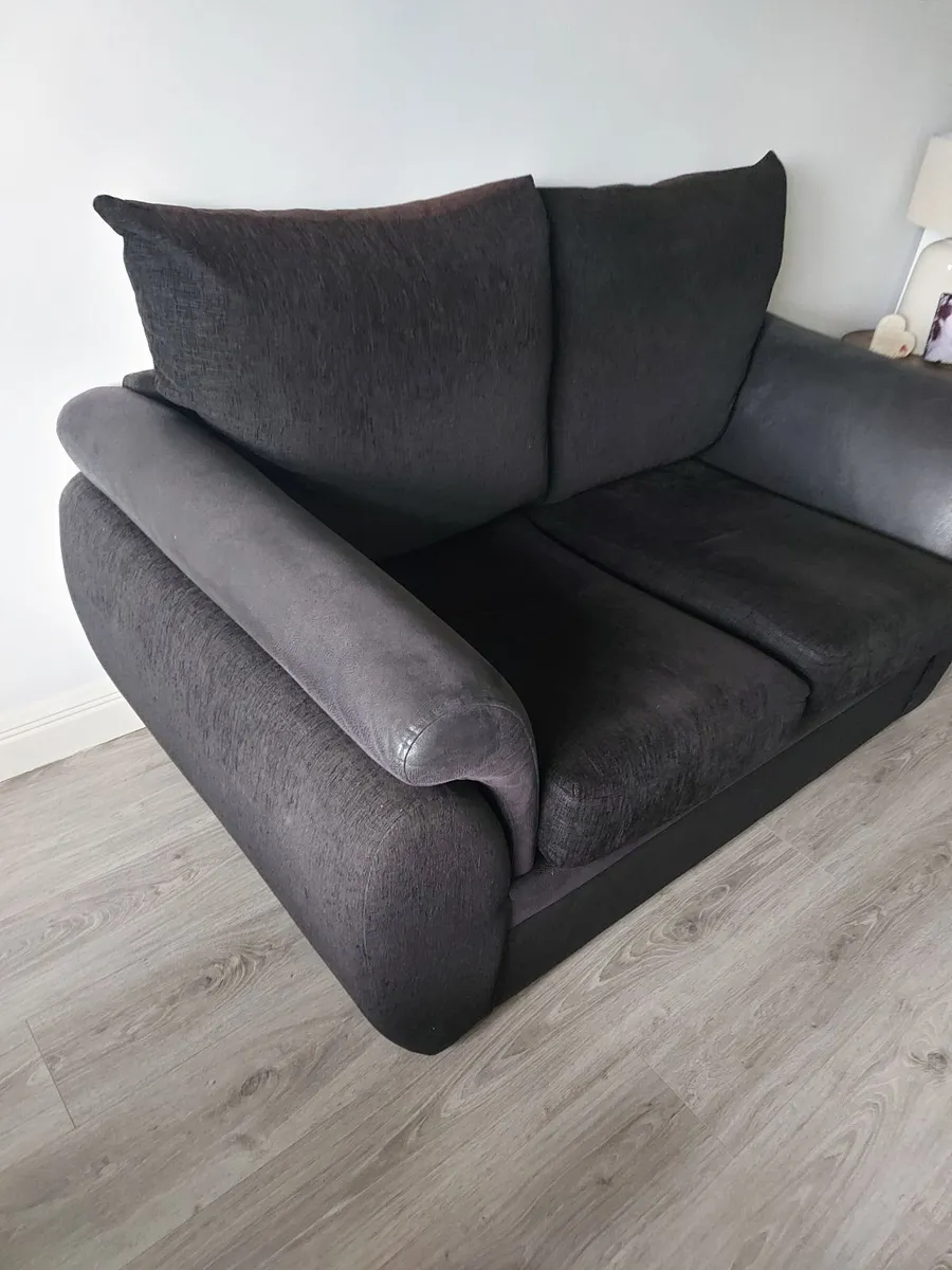 2 seater sofa - Image 2