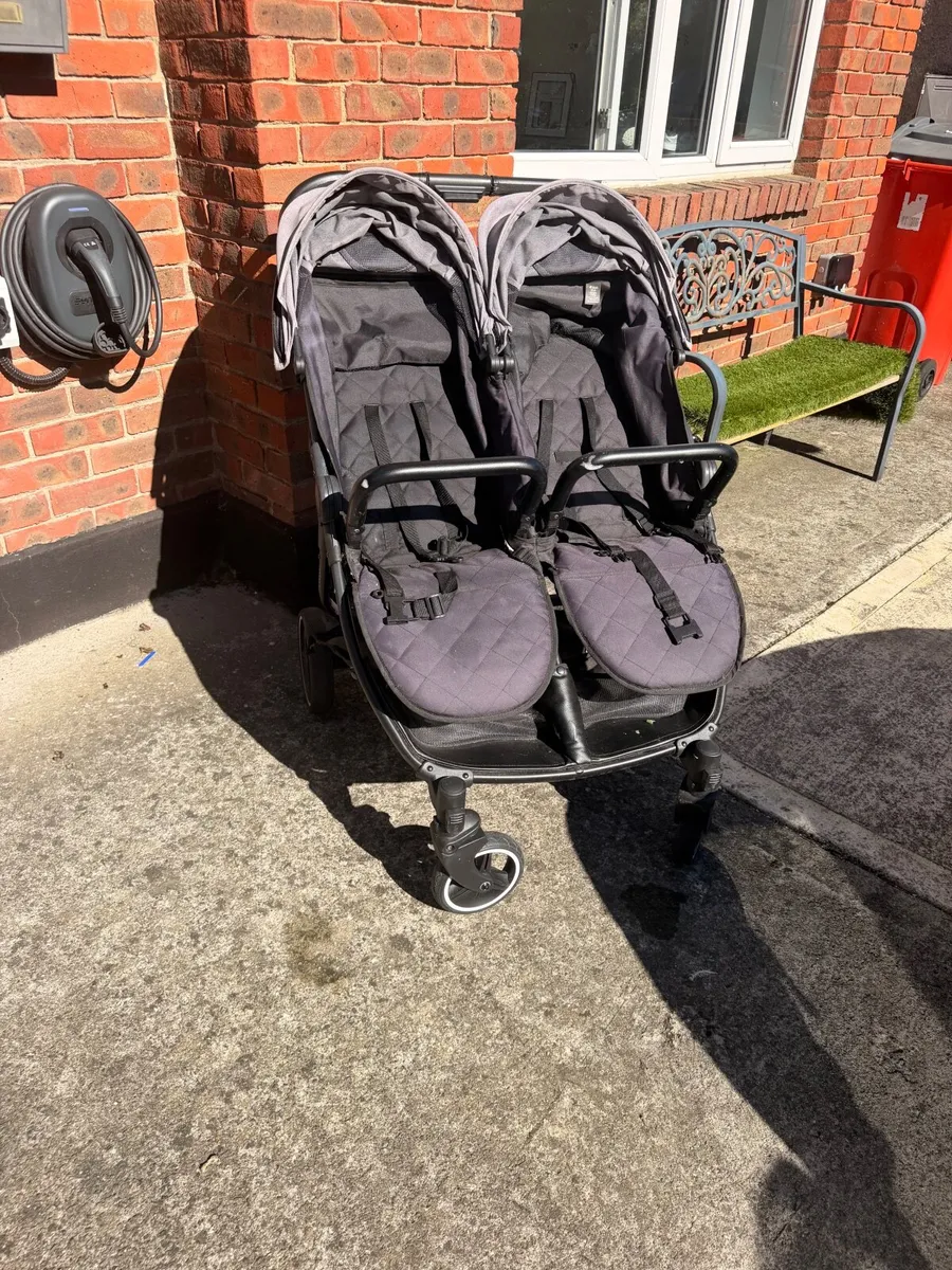 Double pram - Image 2