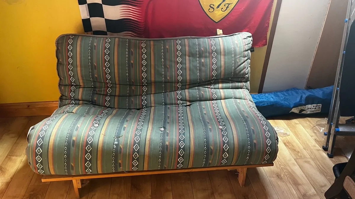 Futon - Image 1