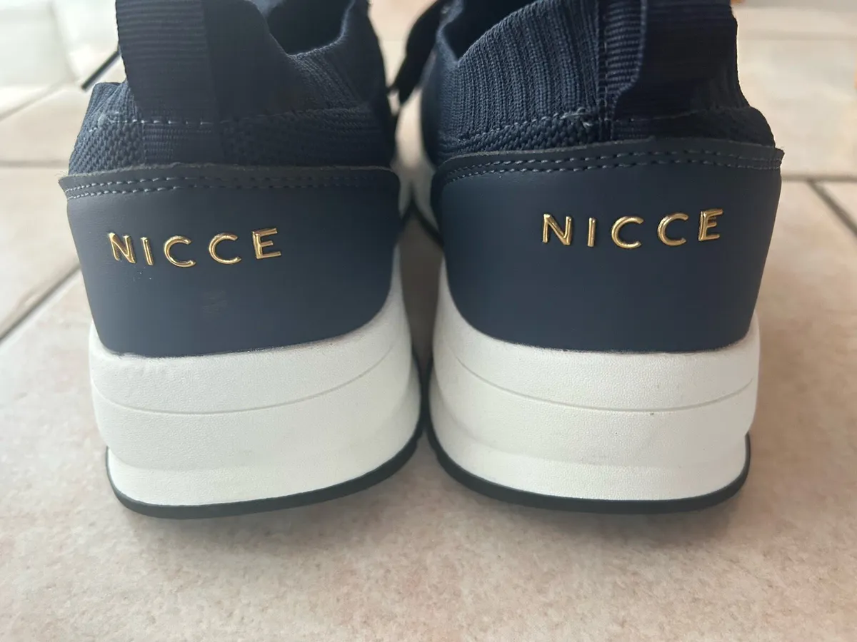 Men’s Shoes - Image 4