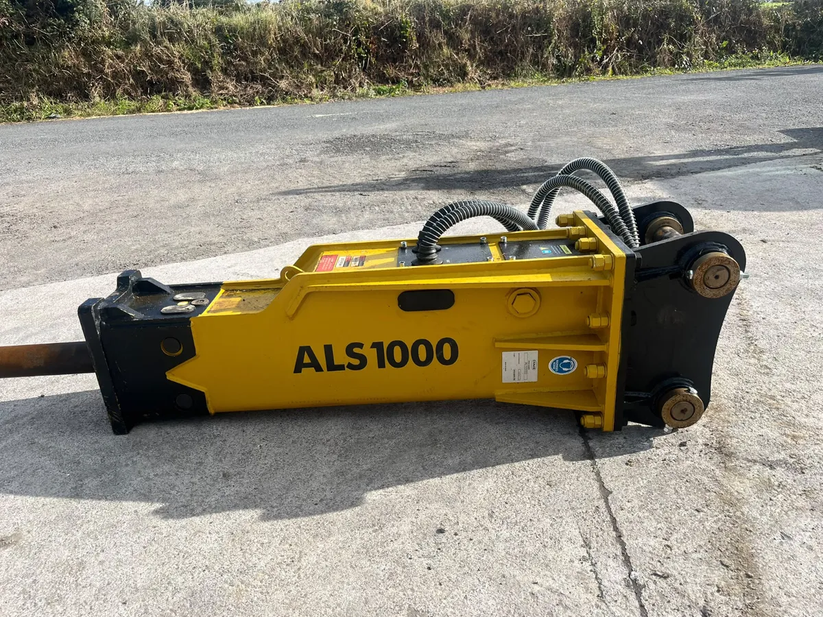 New rockbreaker for 13 tonne digger - Image 1