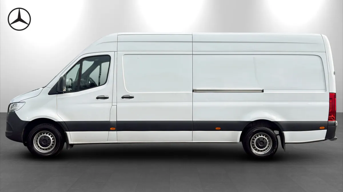 Mercedes-Benz Sprinter 315 Van L3 H2 (2023) - Image 4