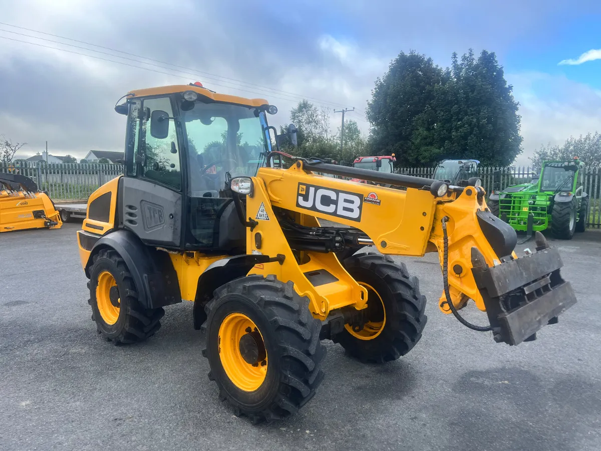 JCB TM220 - Image 3