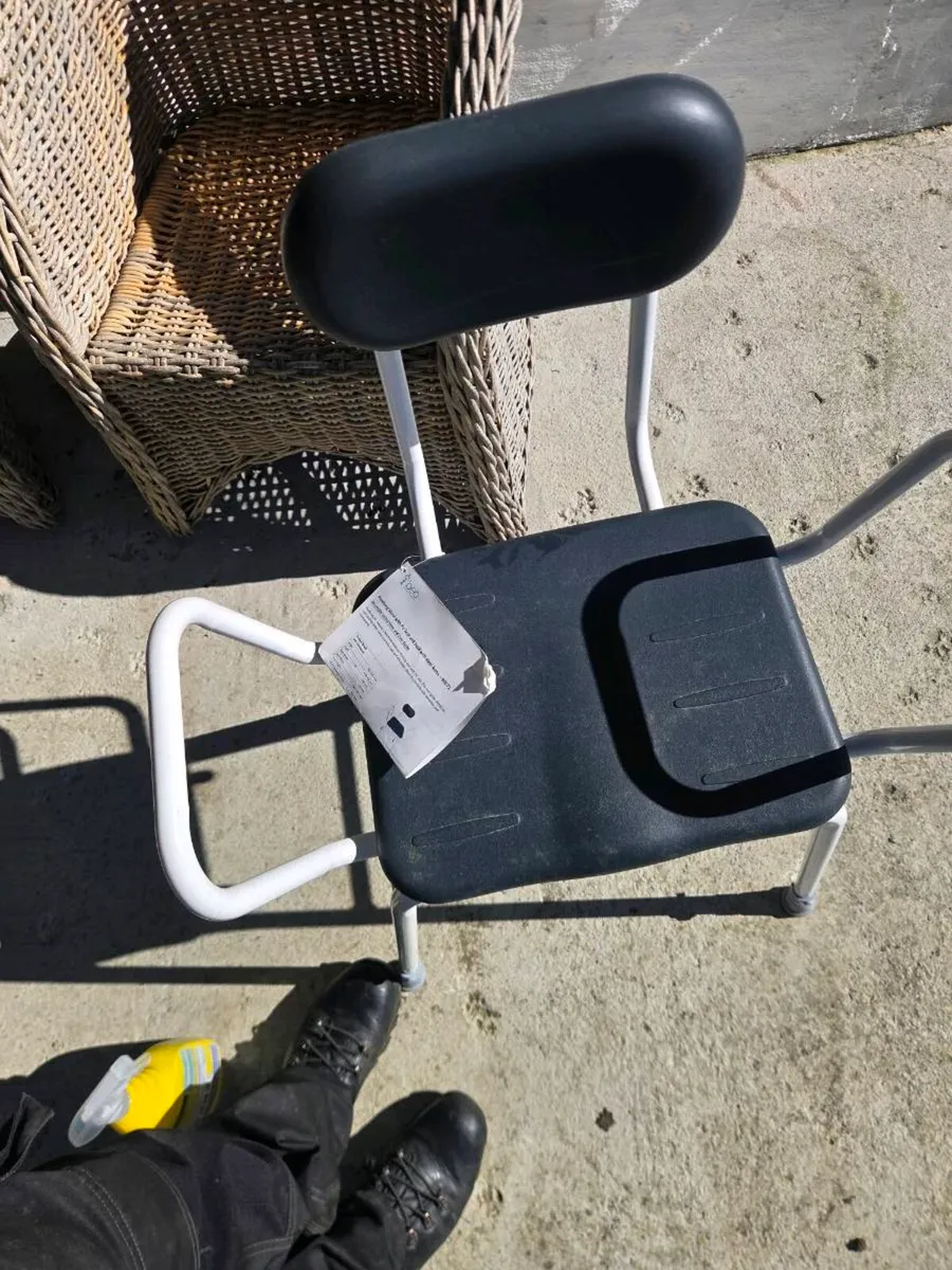Transit wheelchair + perching stool - Image 4