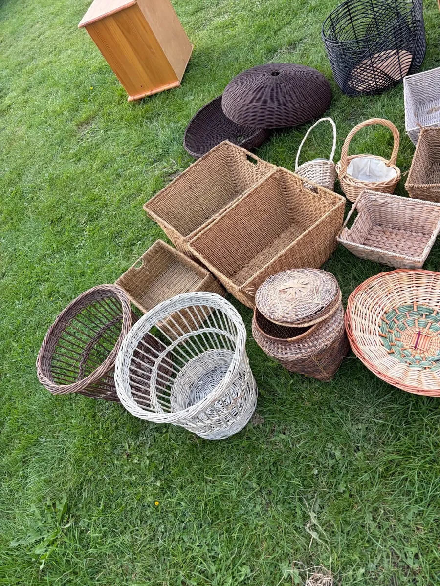 basket bundle €30 for all in one - Image 3