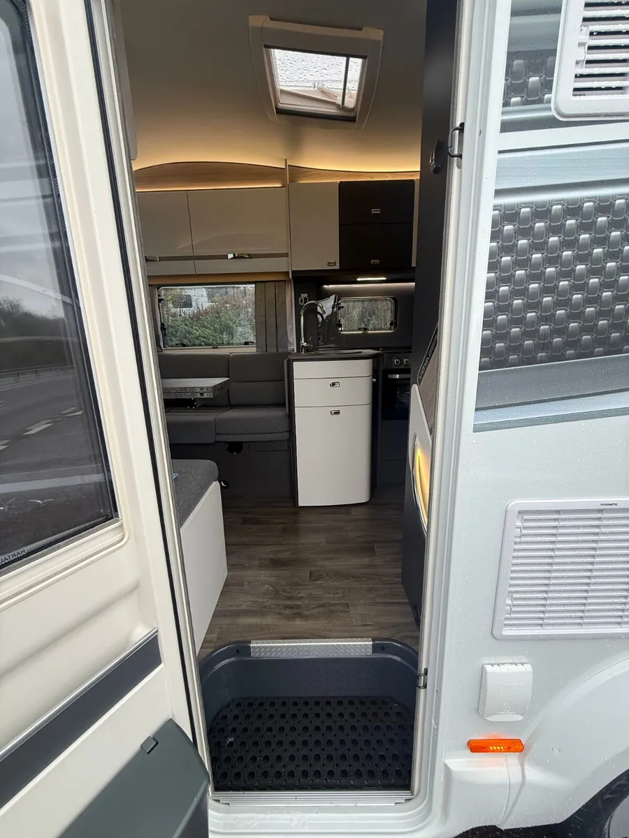 APRIL 2026 SWIFT VOYAGER 564 8 SPEED AUTO 4 BERTH - Image 4