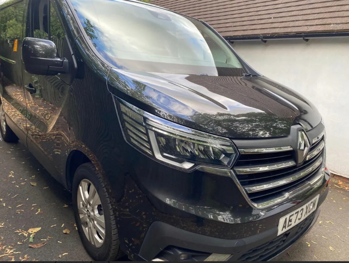 Renault Trafic 2023 massive spec automatic - Image 2