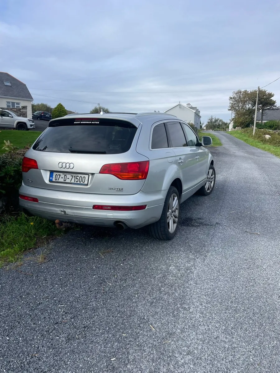 Audi q7 - Image 2