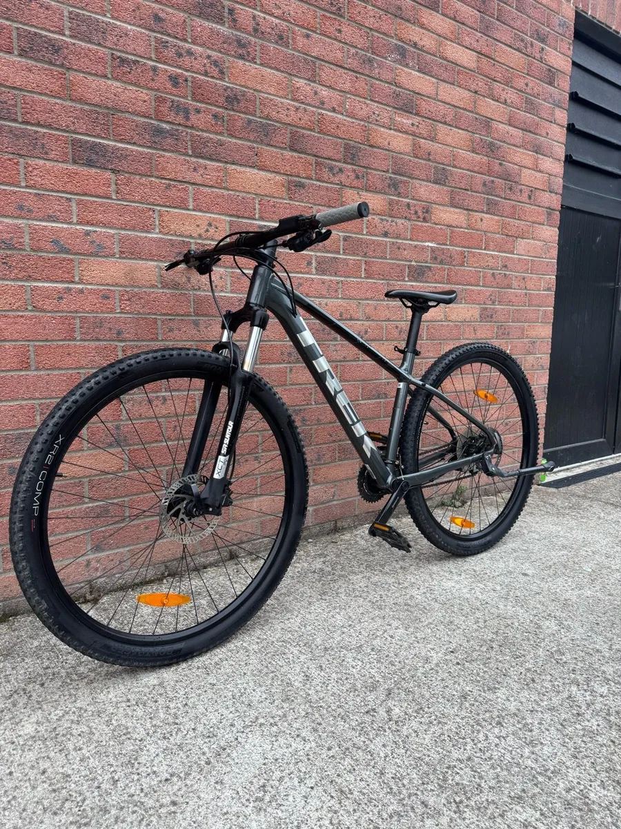 Trek Marlin 5 29” MTB - Image 2