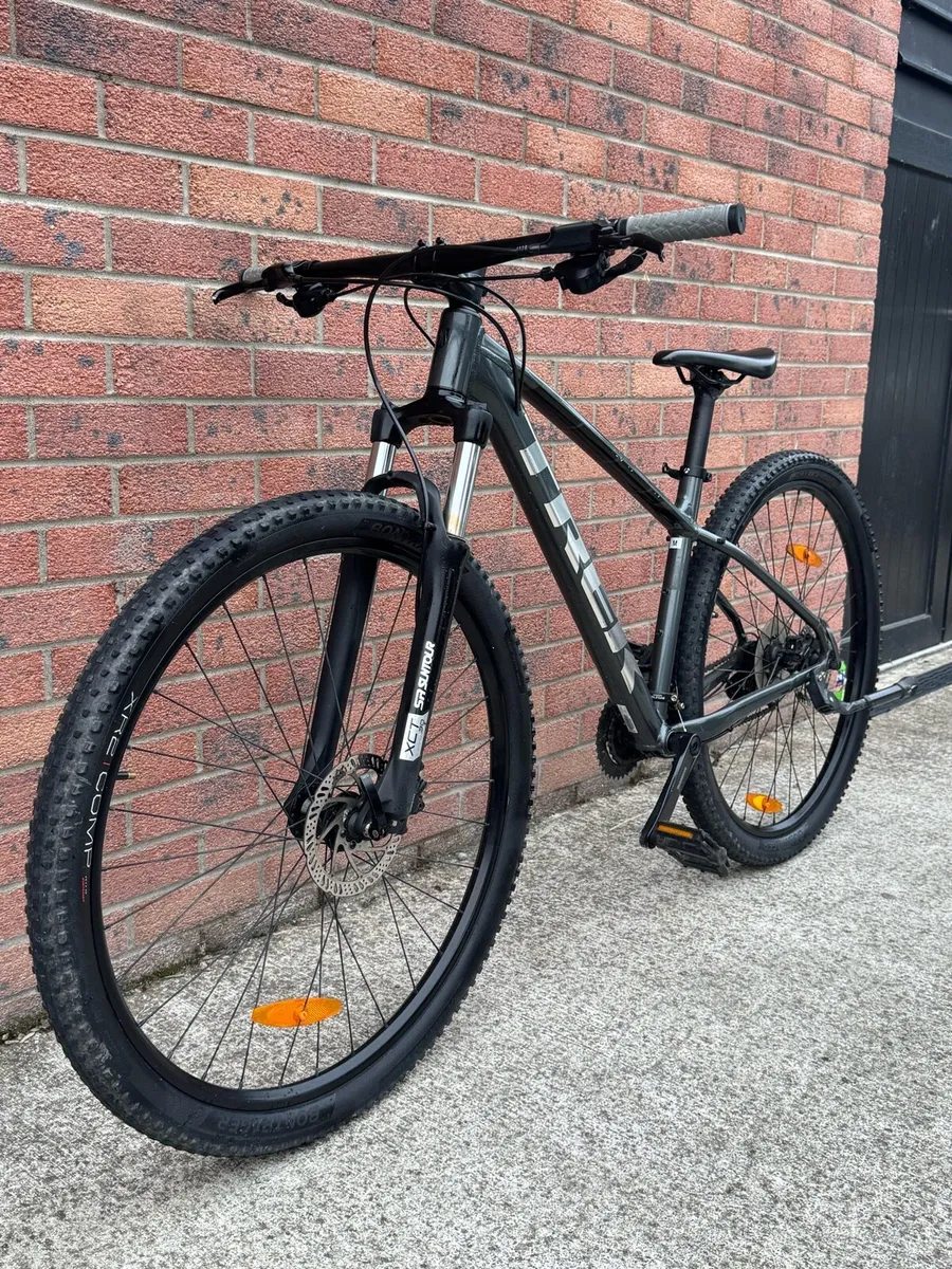 Trek Marlin 5 29” MTB - Image 3