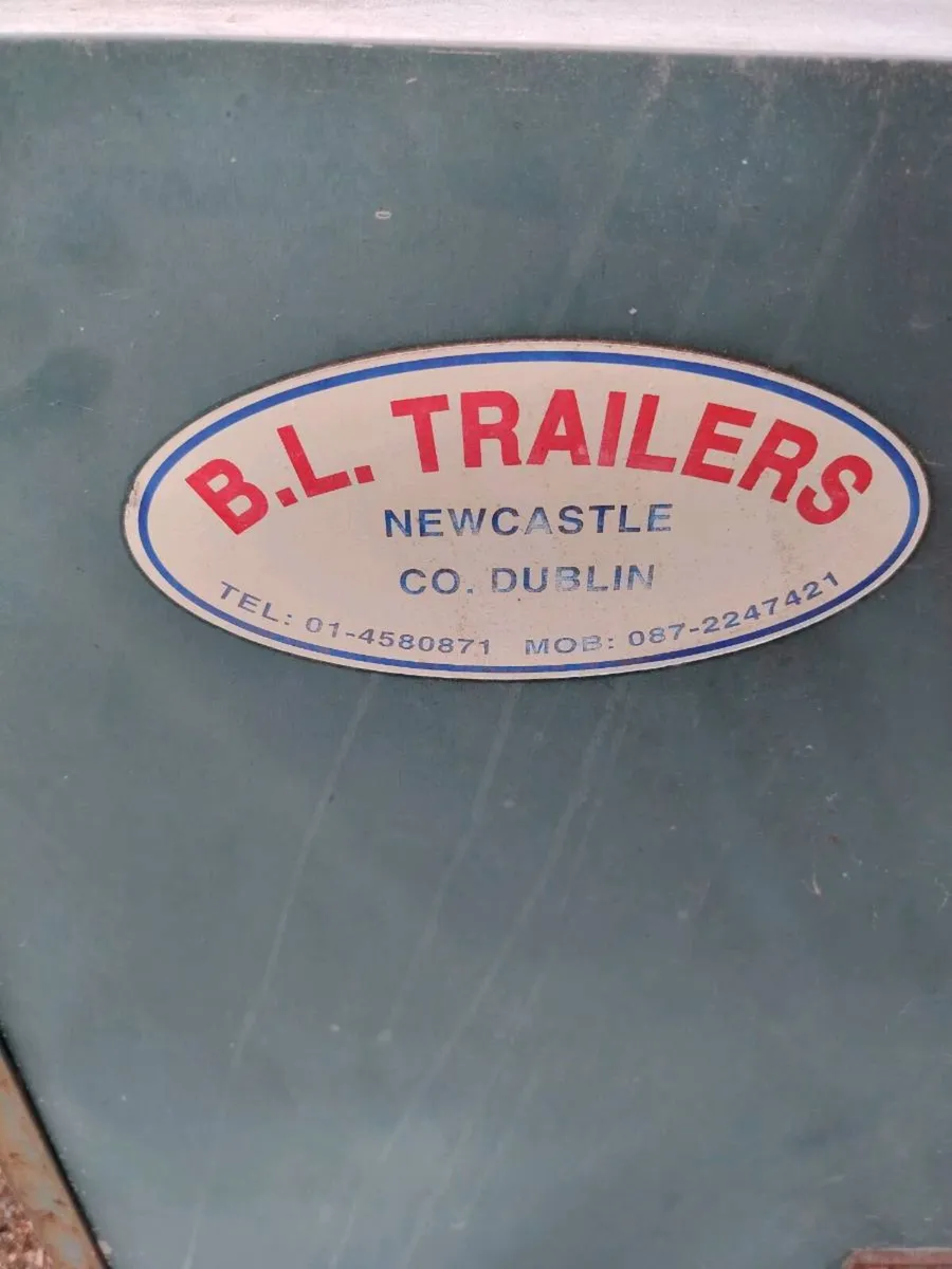 Dog Trailer - Image 3
