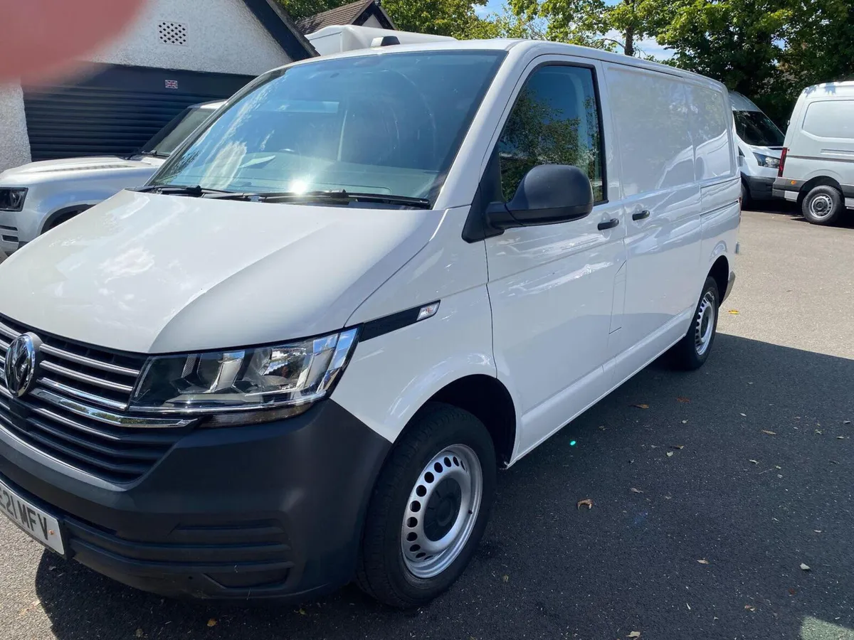 Volkswagen Transporter 2021 super clean! - Image 1