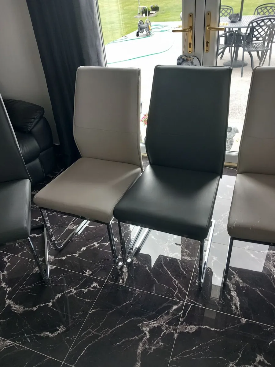 8 dinning room chairs - Image 3