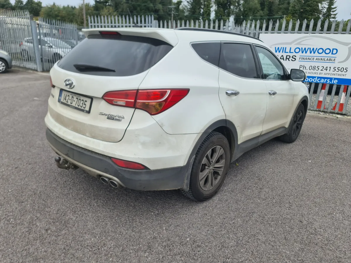 Hyundai Santa Fe 2.2 crdi 4wd executive auto 2014 - Image 2