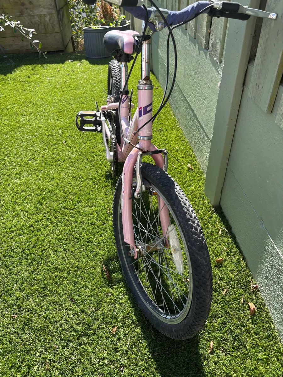 Kids Ignite Pink Bike - Image 2