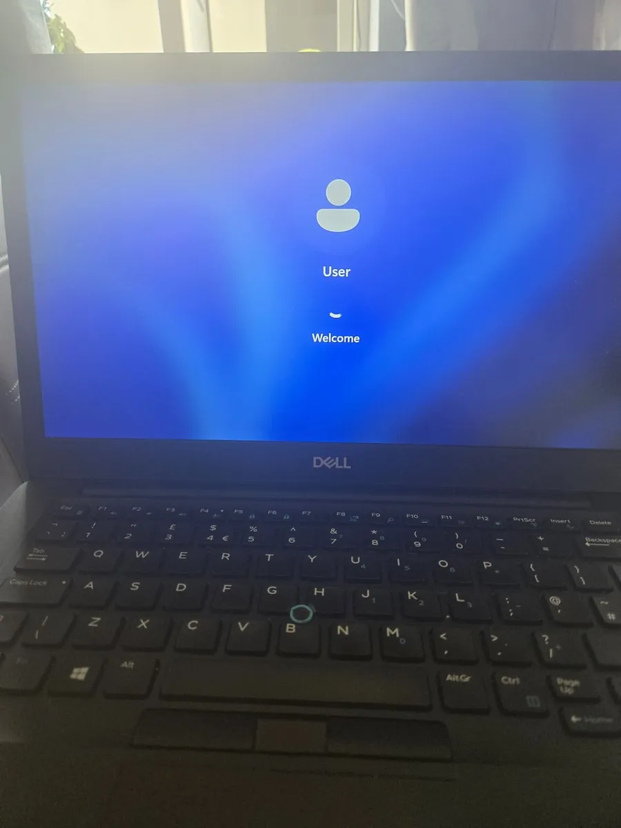 Dell laptop  latitude 7490 - Image 4