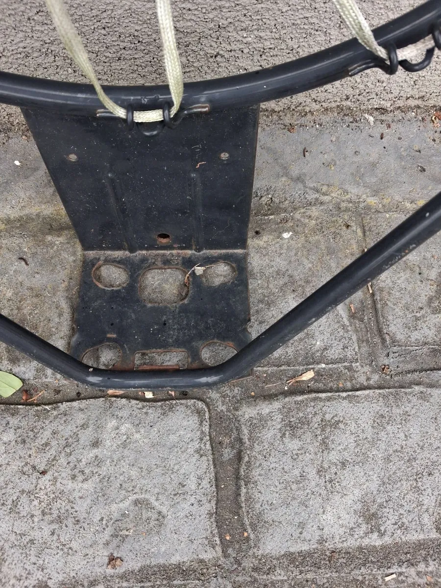 Basketball hoop - Image 2