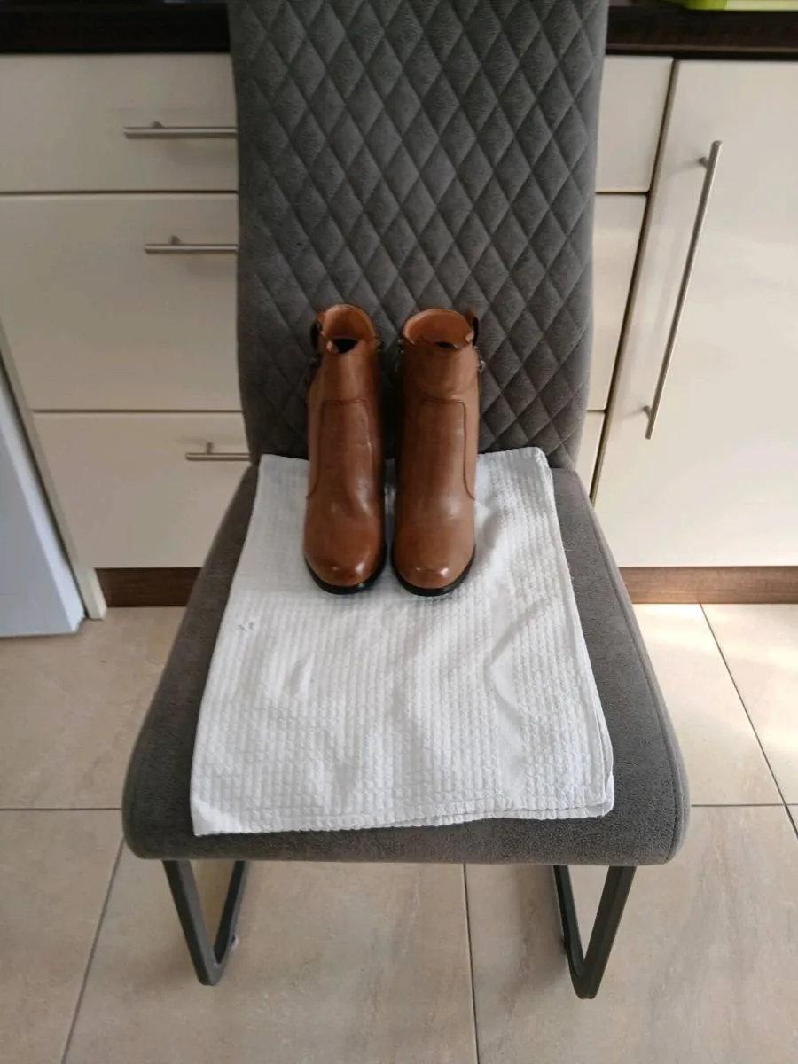 ZANNI & CO LADIES BOOTS NEW - Image 1