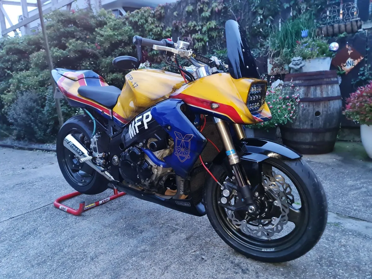 Show winning Streetfighter.Gsxr 1000 K4 - Image 2
