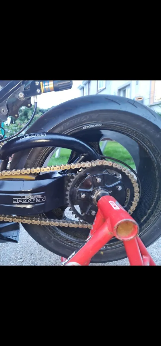 Show winning Streetfighter.Gsxr 1000 K4 - Image 4