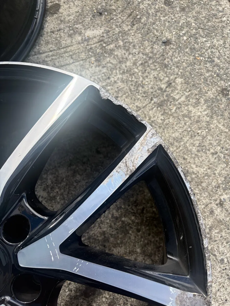 18” Monaco Alloy Wheels – 7.5J ET45 – Set of 4 - Image 2